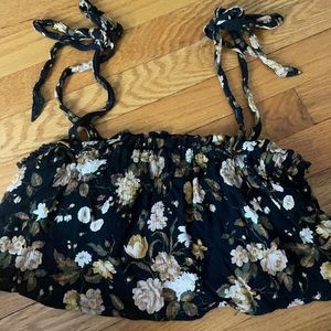 American Eagle Cropped Floral Top